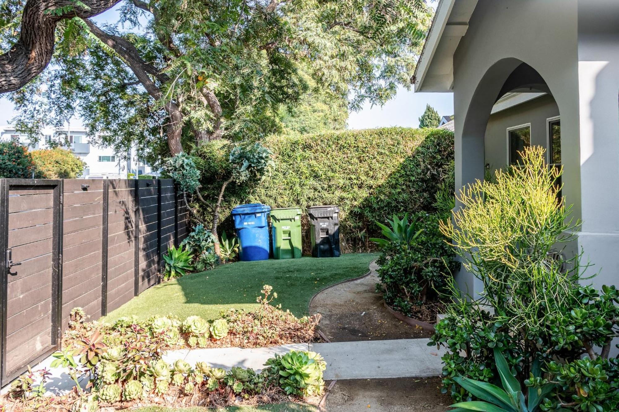 Cozy La Getaway With Hot Tub, 10 Min To Ferienhaus